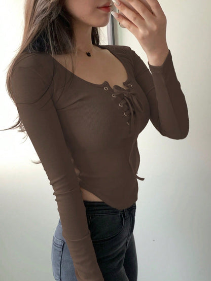 DAZY Camiseta casual de manga larga con nudo delantero y cuello de ojal de unicolor, ropa de otoño para mujer