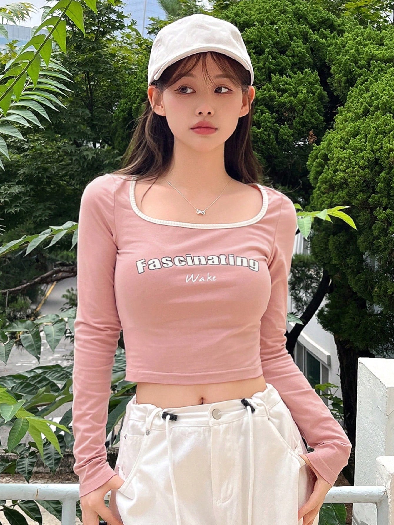 DAZY Camiseta corta de mujer con estampado de letras, para primavera y otoño, de uso casual