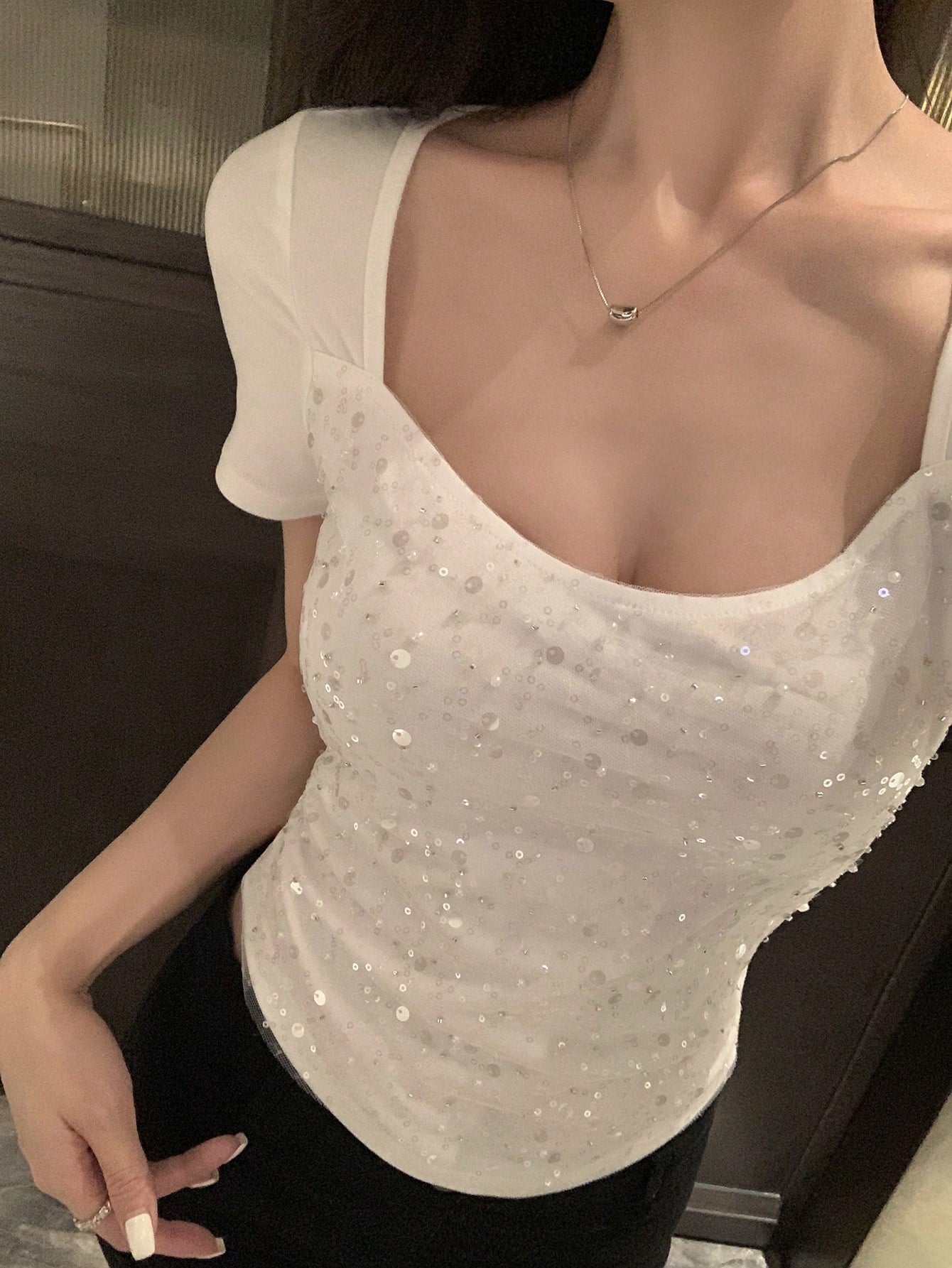DAZY Camiseta de manga corta con cuello cuadrado, estilo vacacional, tops de verano con estilo preppy para mujer