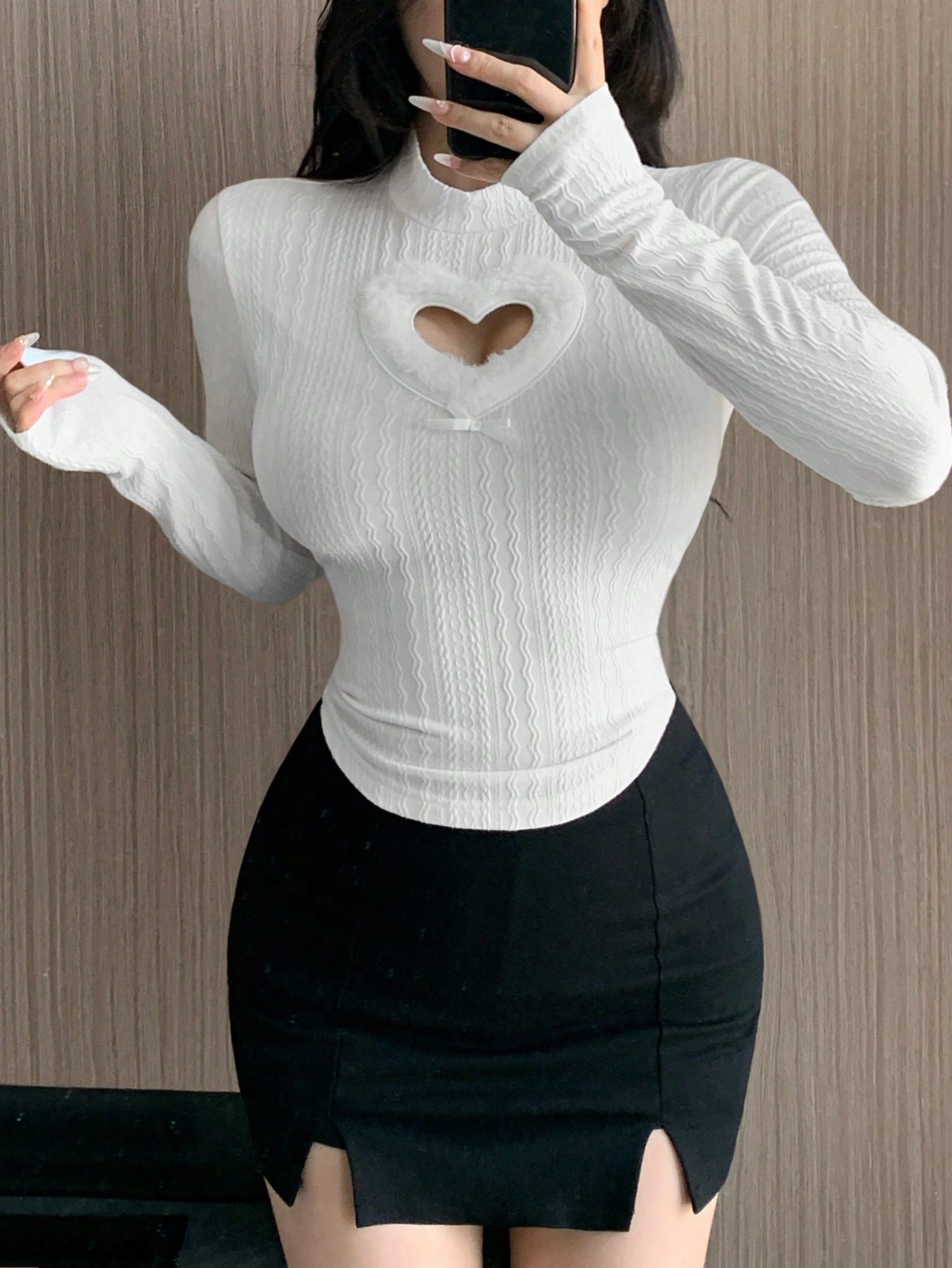 DAZY Camiseta de manga larga con cuello de pie y decoración de corazón hueco, para primavera y verano
