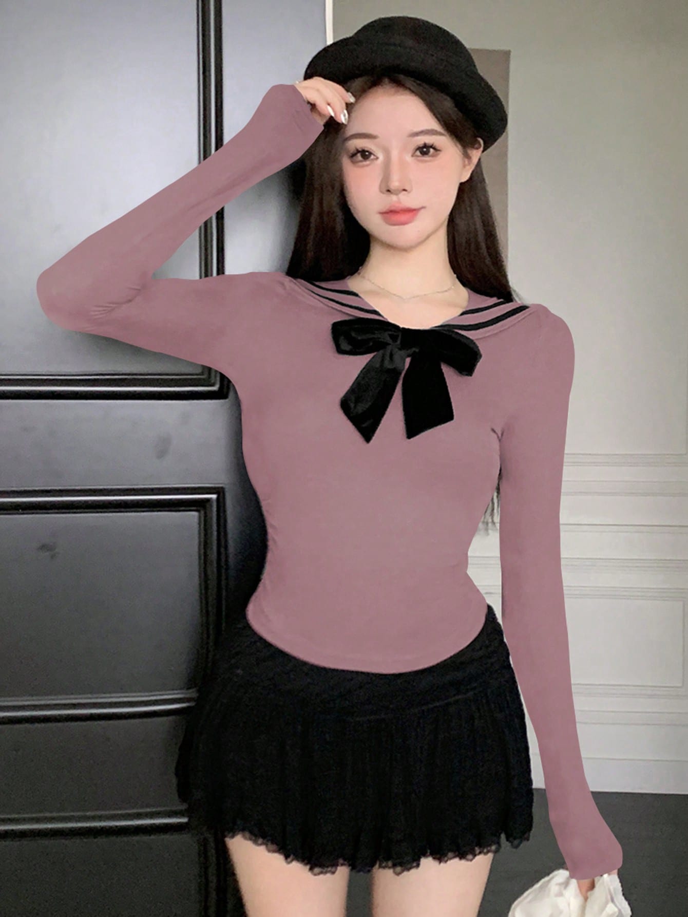 DAZY Camiseta de manga larga con cuello en V y decoración de lazo para mujer, ropa de otoño
