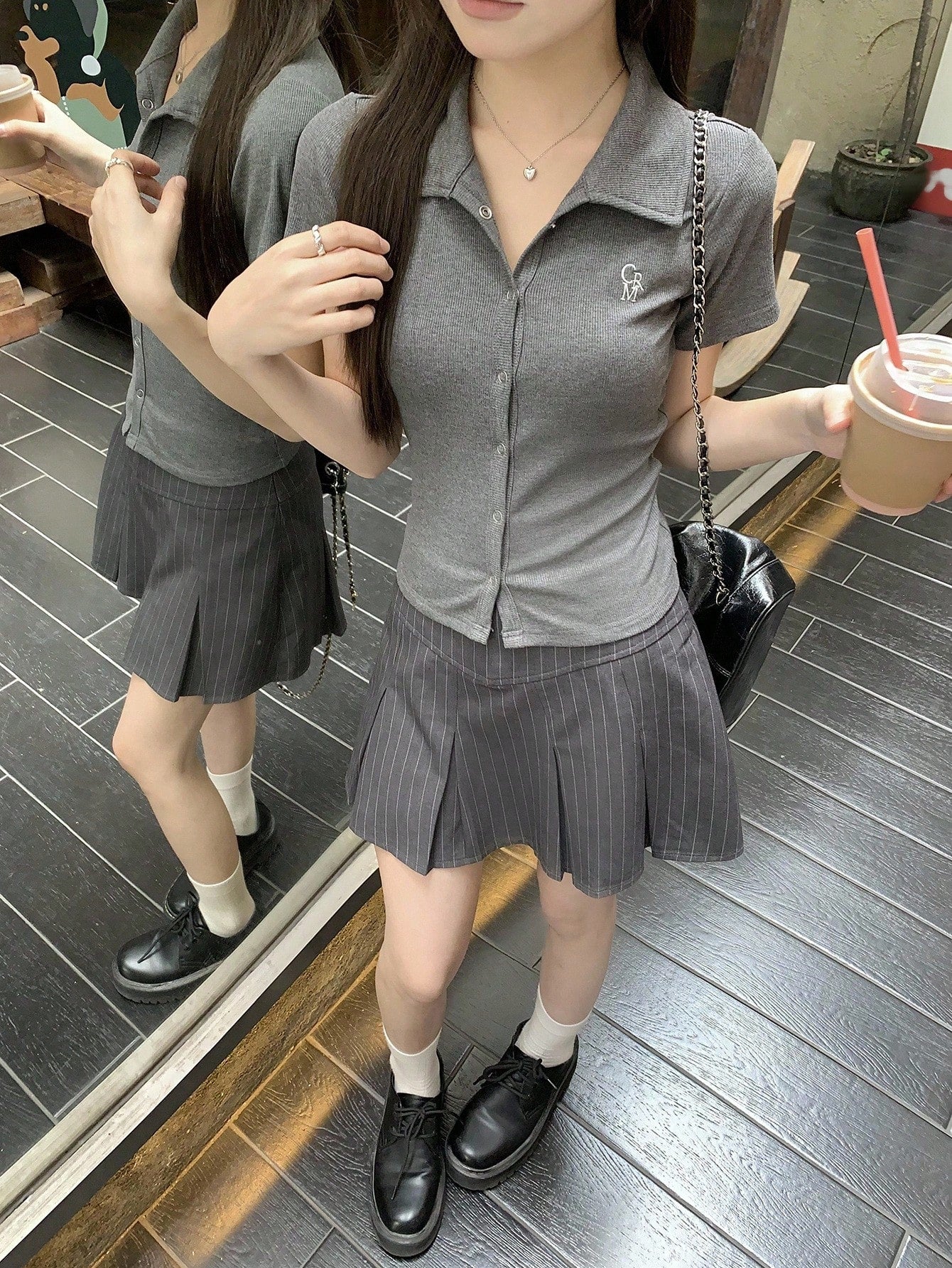 DAZY Camiseta de polo de manga corta con estampado de letras, estilo casual y elegante para mujer