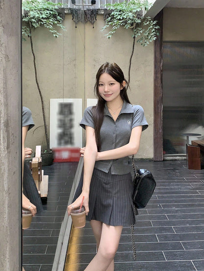 DAZY Camiseta de polo de manga corta con estampado de letras, estilo casual y elegante para mujer