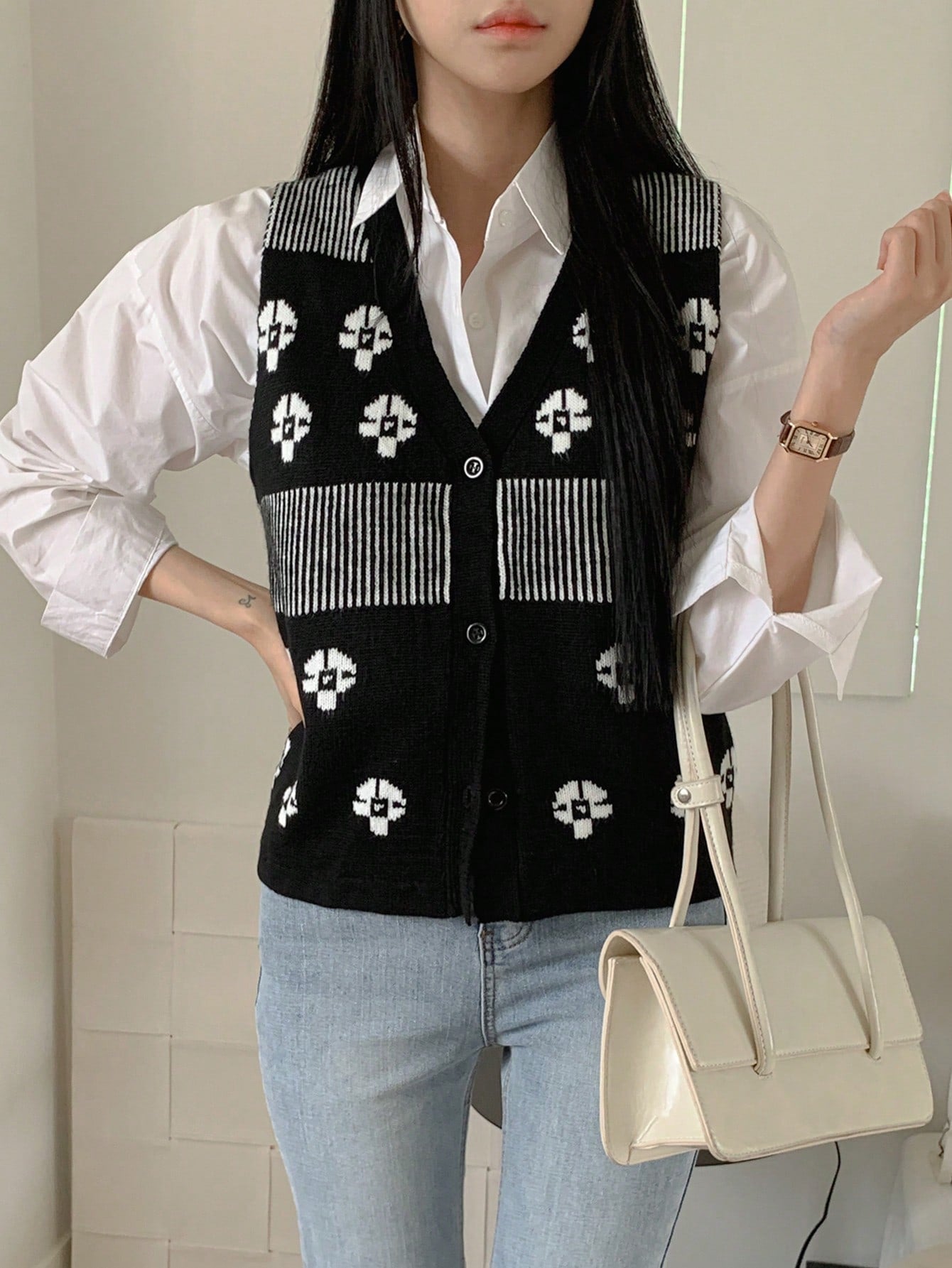 DAZY Chaleco de mujer ajustado de punto jacquard con estampado floral, sin mangas y cuello en V, color negro
