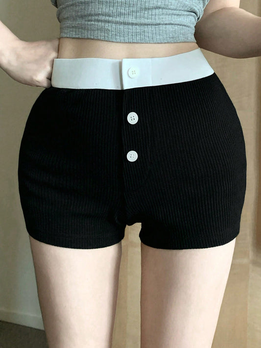 DAZY Pantalones cortos de pijama de ajuste ceñido con decoración de botones de bloques de color