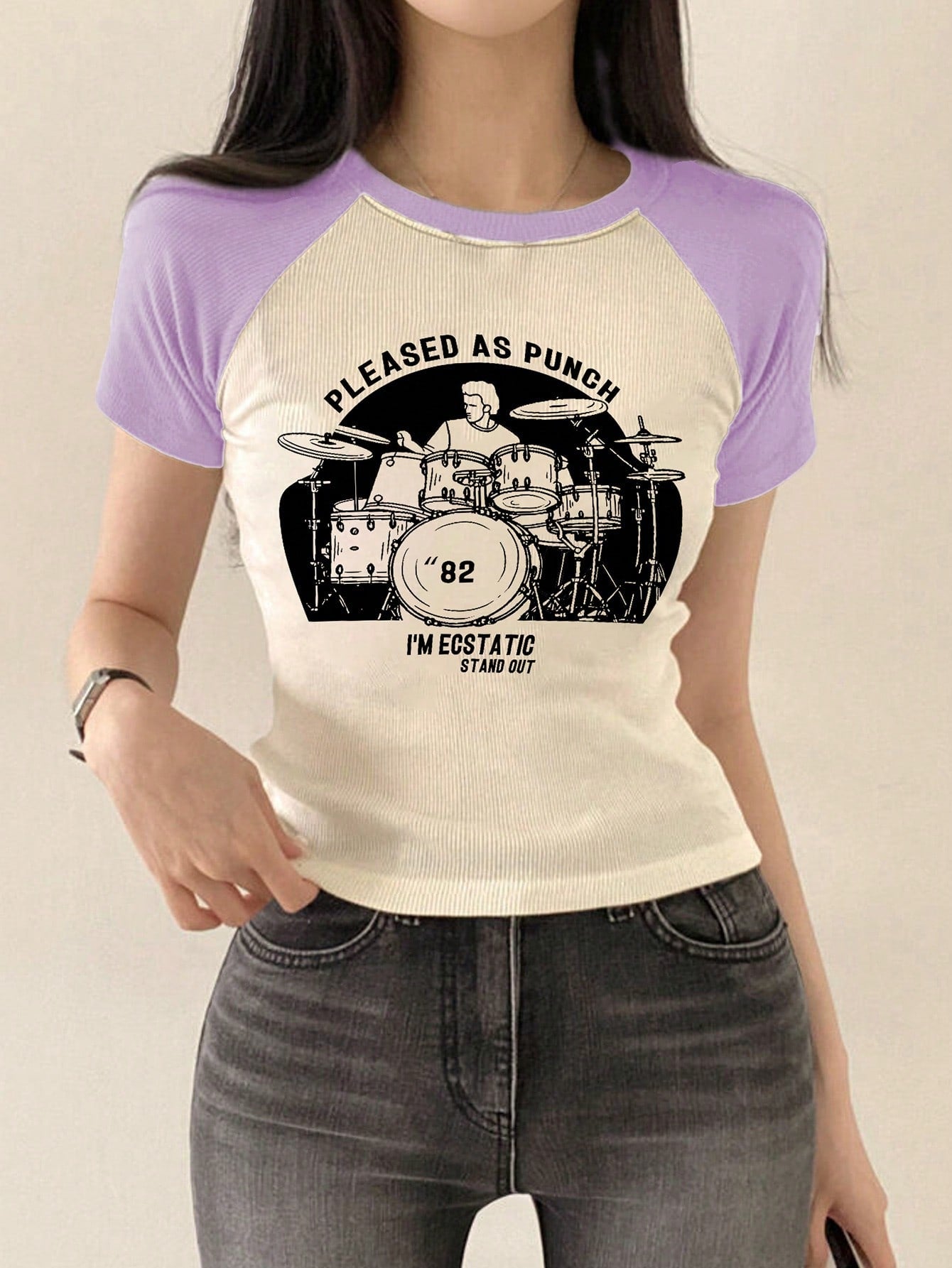 DAZY Playera con mangas raglán y gráfico de letra