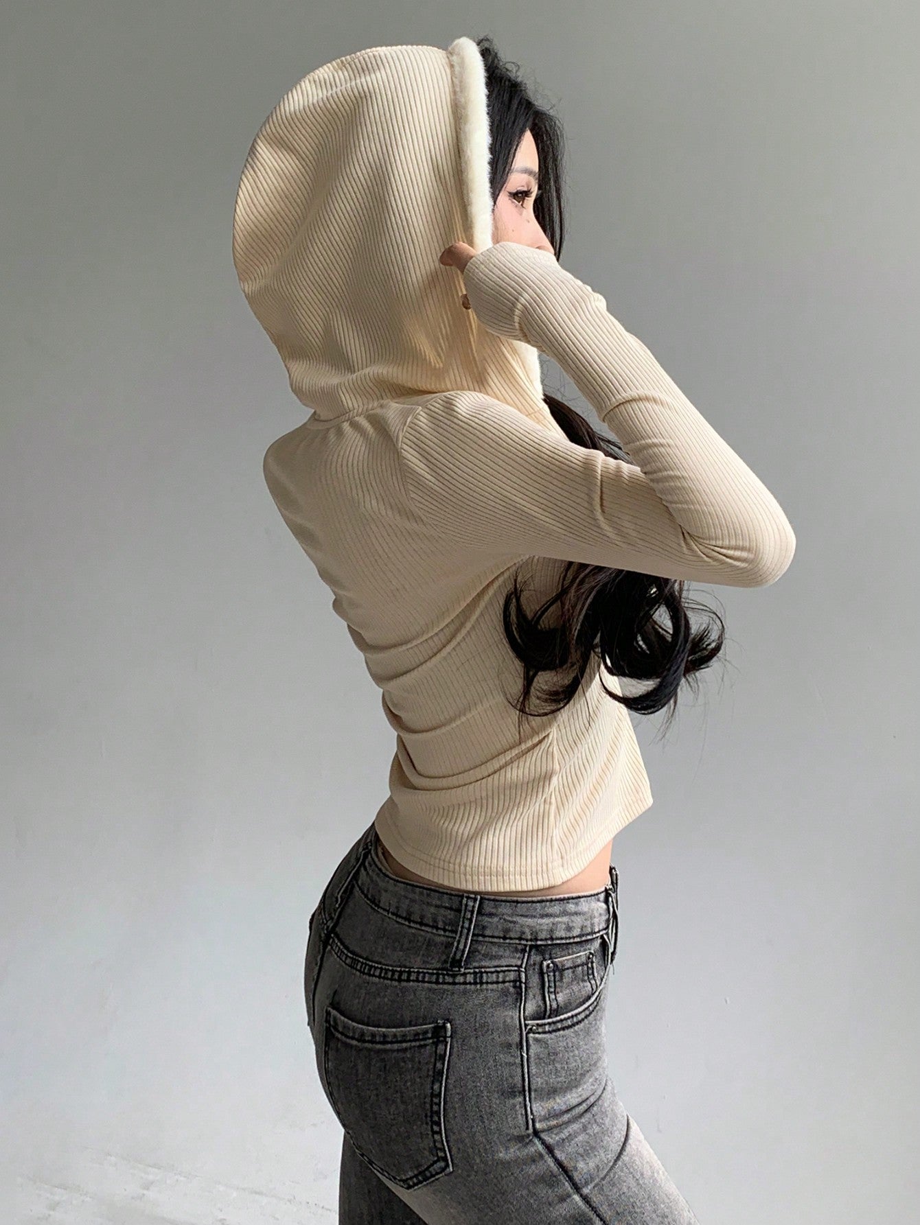 DAZY Sudadera con capucha de manga larga, lisa y minimalista para mujer, para uso diario, ropa de otoño