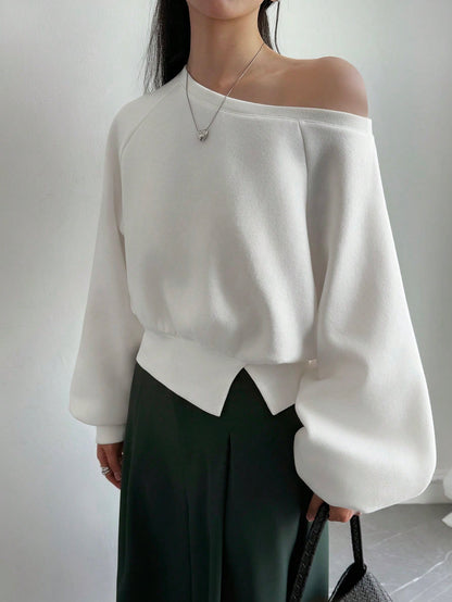 DAZY Sudadera corta ajustada con hombros oblicuos para mujer