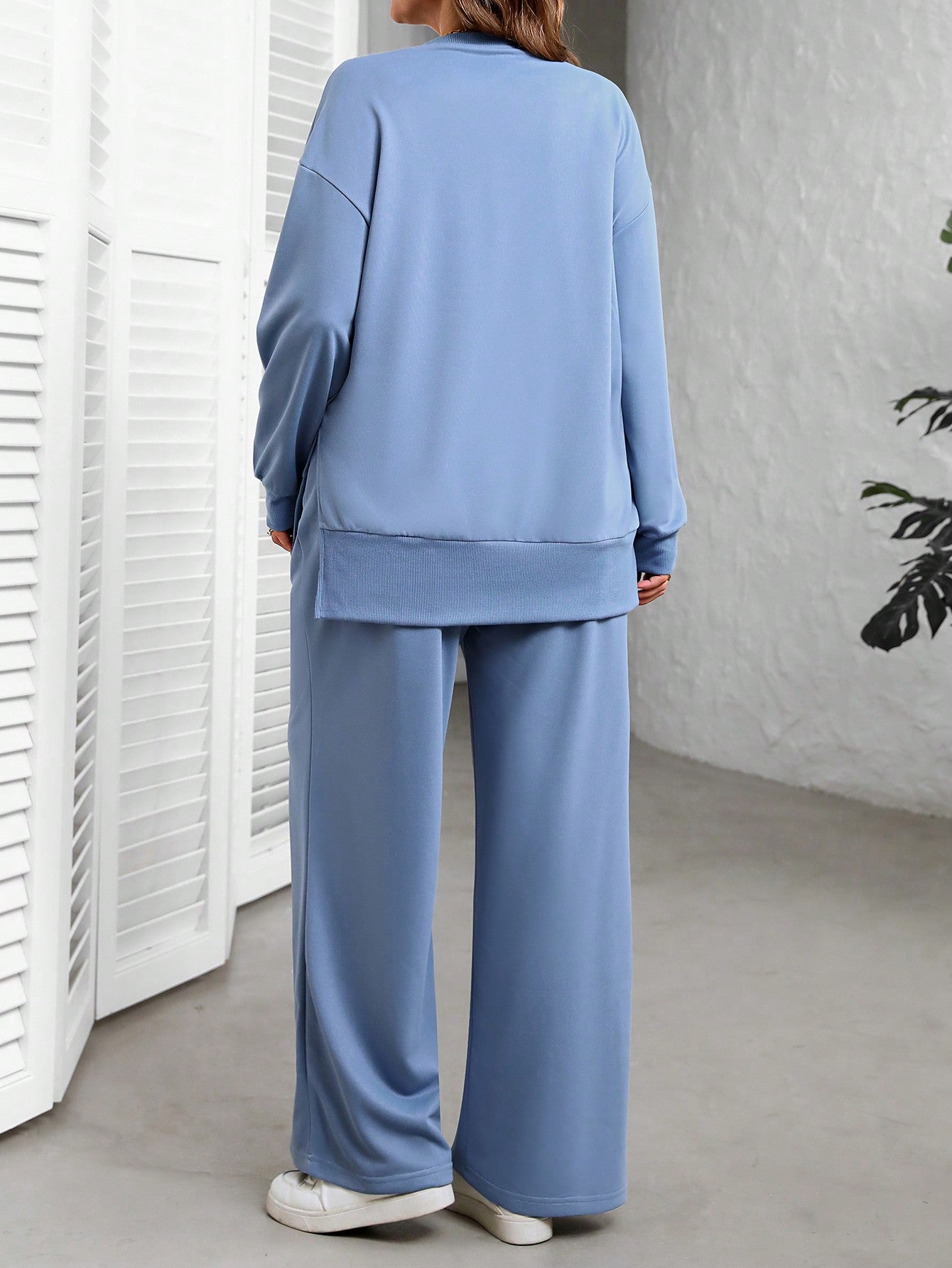 EMERY ROSE Conjunto de sudadera de hombros caídos de unicolor y pantalones holgados para mujeres de talla grande, ideal para primavera y otoño