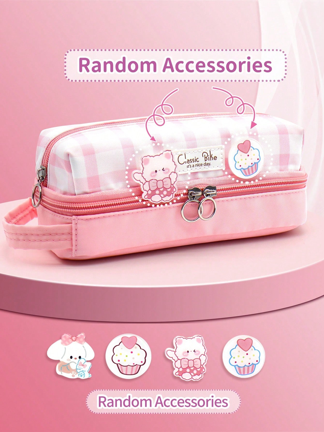 Estuche para lápices con insignia bonita de estilo de niña de dibujos animados (los accesorios se enviarán al azar)