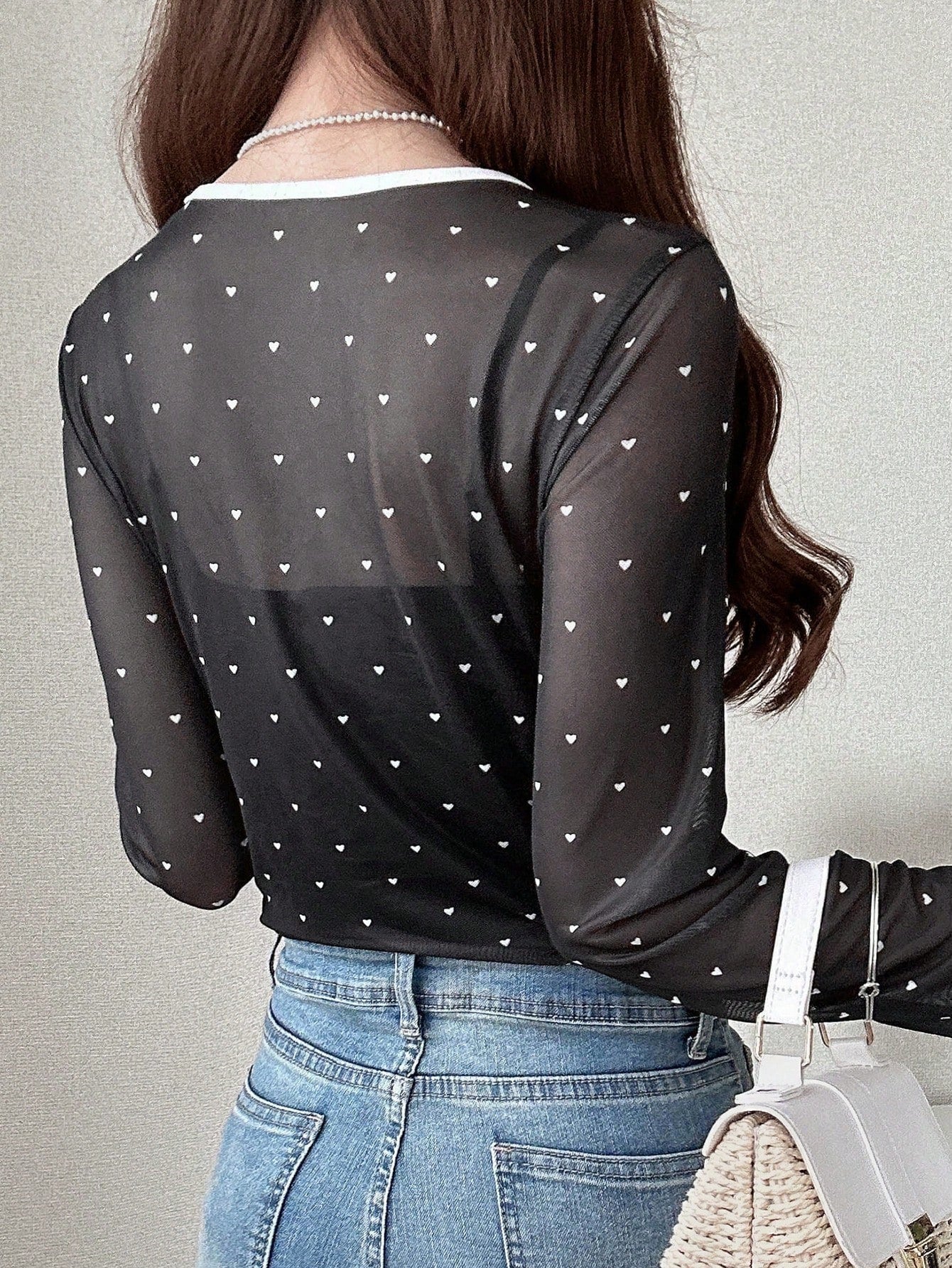 FRIFUL Blusa transparente de manga larga con estampado de corazón y decoración de lazo para mujer