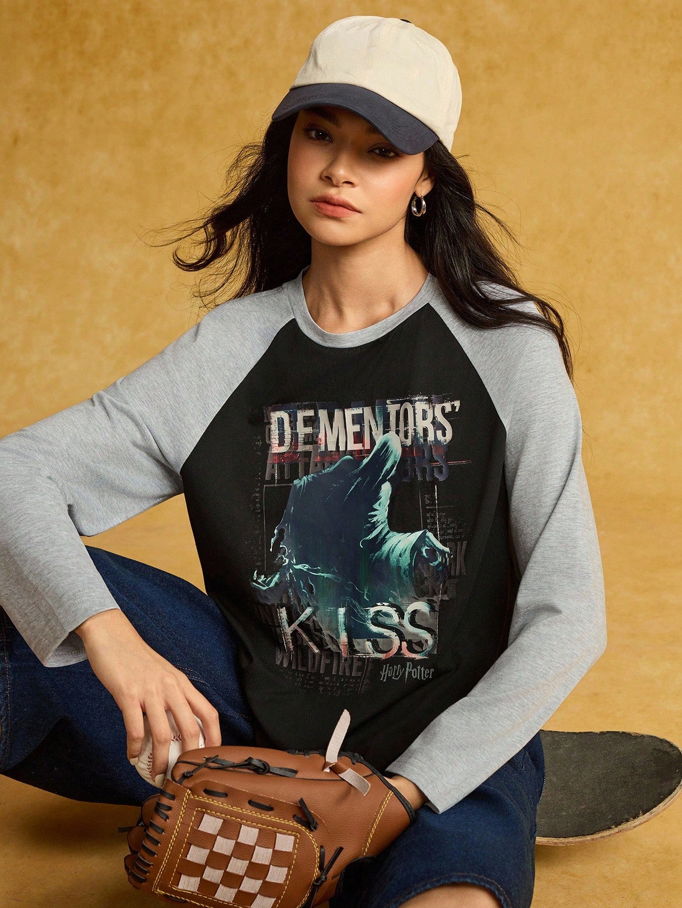 HARRY POTTER X SHEIN Camiseta de manga larga con cuello redondo, bloque de color y gráfico de letras para mujer