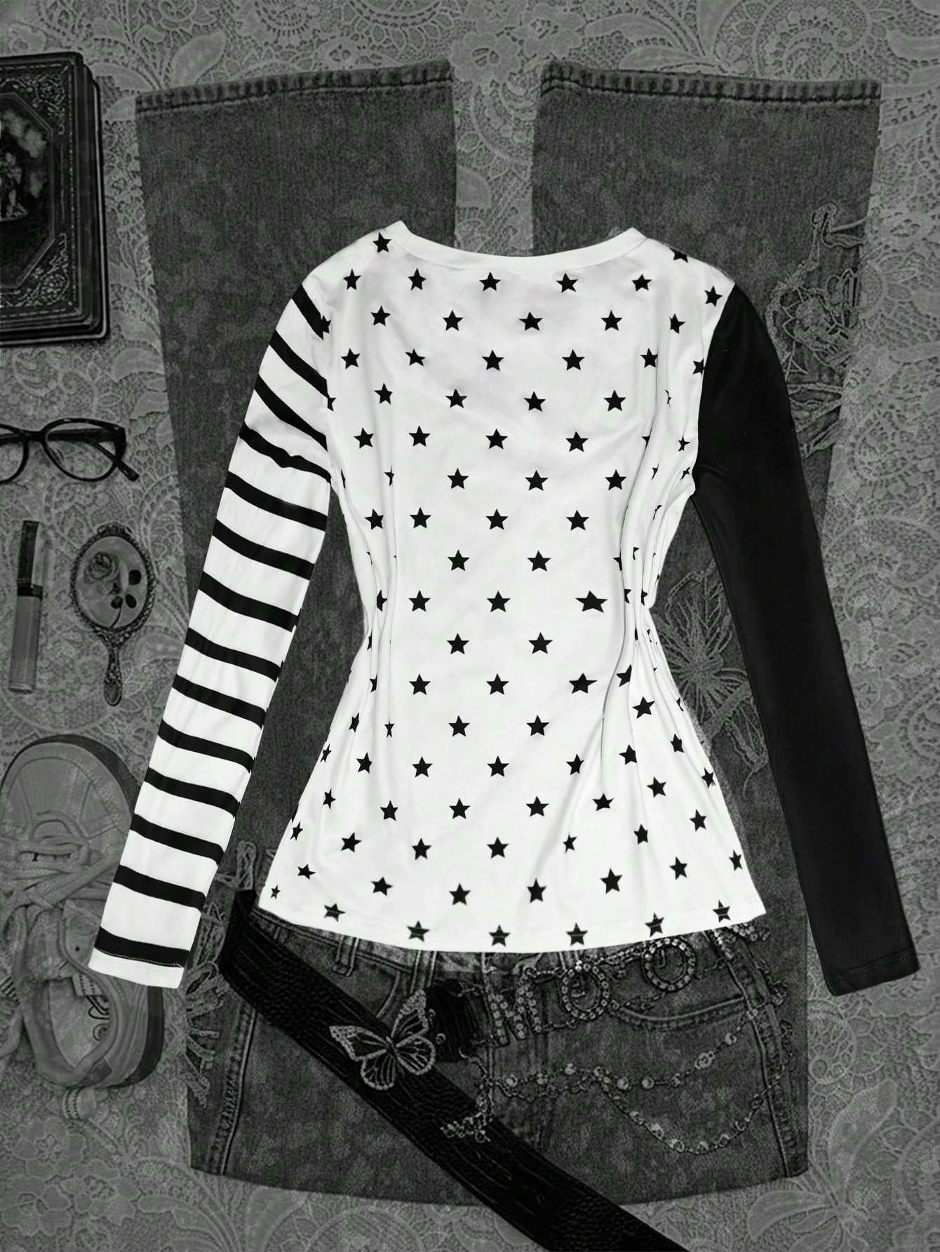 INAWLY Camiseta casual de manga larga con cuello redondo y estampado de personaje de dibujos animados oscuro y pentagrama para mujeres