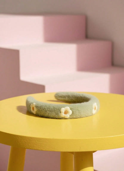 Joivida Diadema suave con flores en tonos pastel y verde menta - Diadema tejida con borde de piel sintética, accesorio de pelo con corona alta para mujeres y adolescentes. Día de San Valentín, fiesta de cumpleaños, uso d