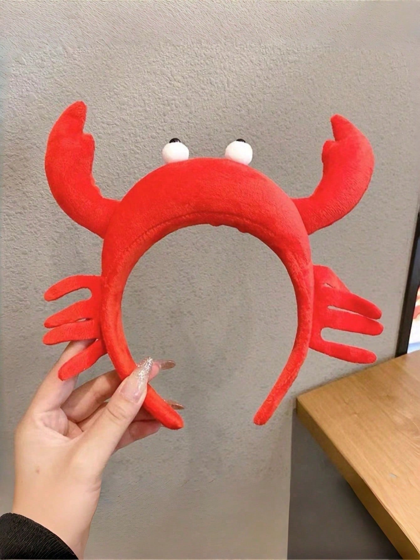 Joivida Diadema suave de tela con diseño de dinosaurio y cangrejo de dibujos animados, sin deslizamiento, perfecta para mujeres para maquillaje, fotografía, disfraz de Halloween, diseño juguetón, cómoda y elástica para e