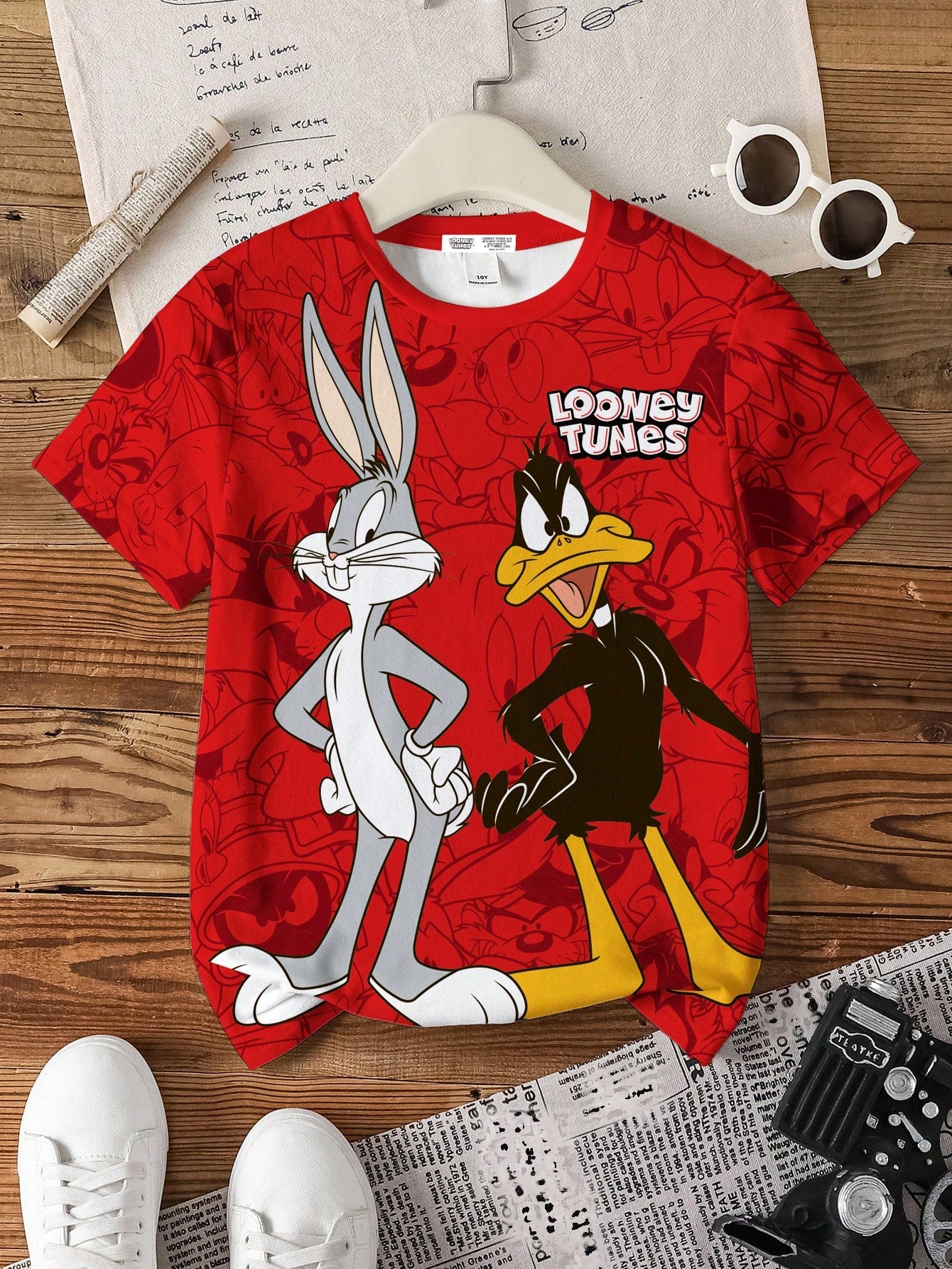 LOONEY TUNES X SHEIN Camiseta de manga corta con cuello redondo y estampado de dibujos animados para niño preadolescente