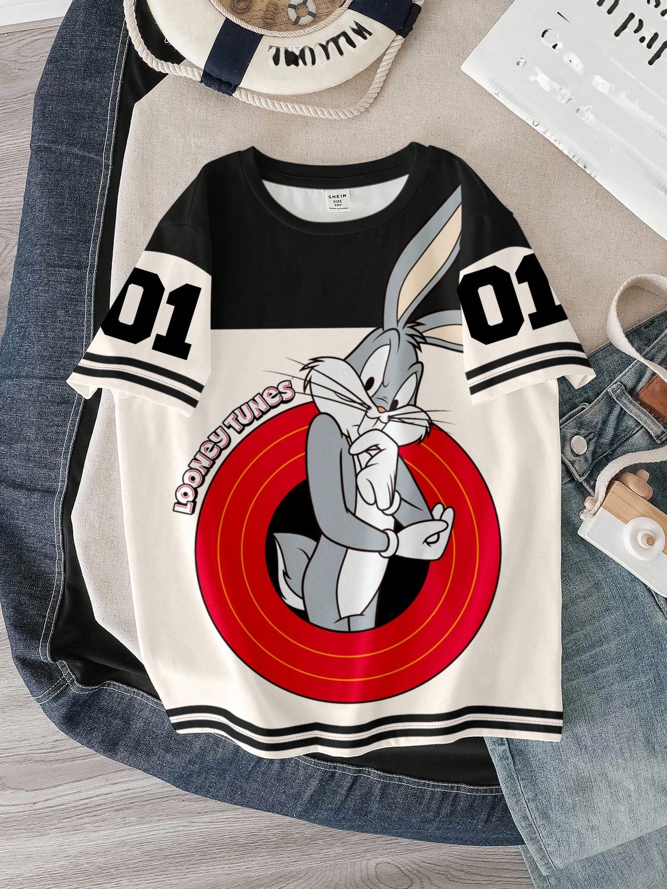 LOONEY TUNES X SHEIN Camiseta de manga corta con estampado de conejo y bloques de color para niño preadolescente en verano