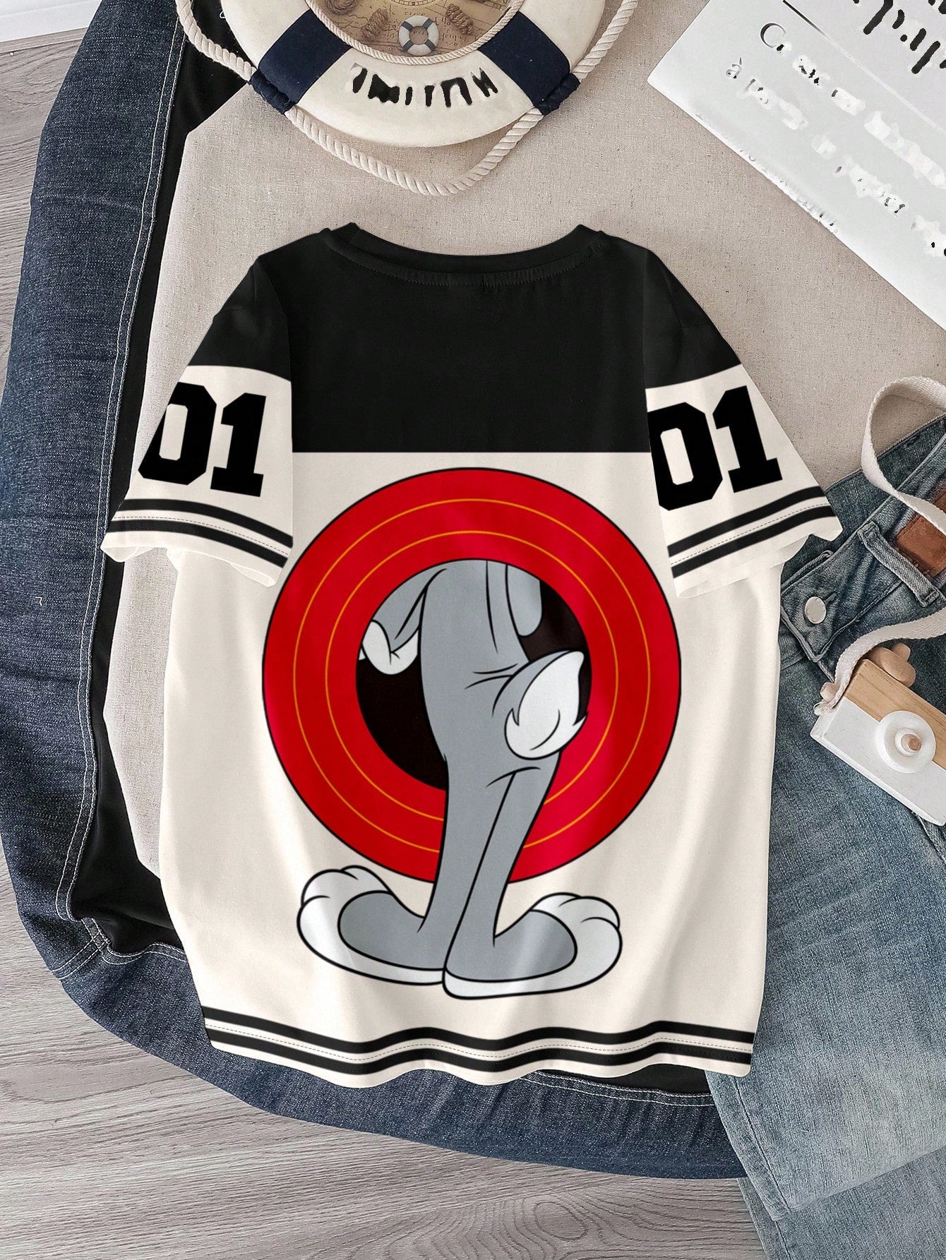 LOONEY TUNES X SHEIN Camiseta de manga corta con estampado de conejo y bloques de color para niño preadolescente en verano