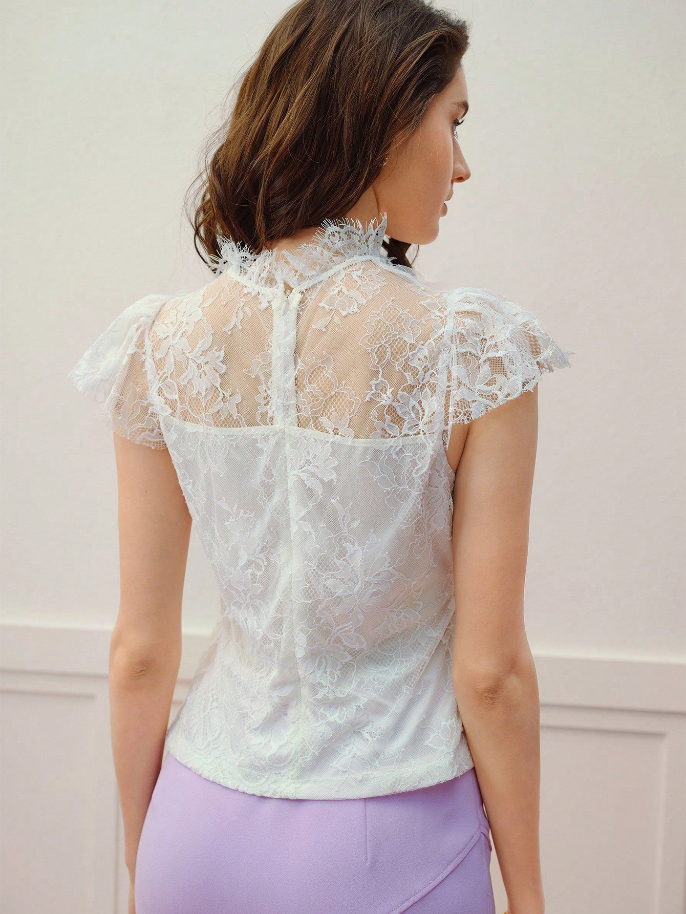 MOTF PREMIUM Blusa con aplicación de encaje, malla de contraste y volantes