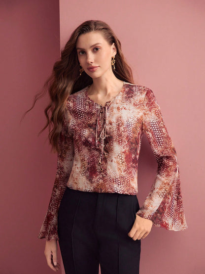 MOTF PREMIUM Blusa con estampado integral y mangas acampanadas, Día de San Valentín