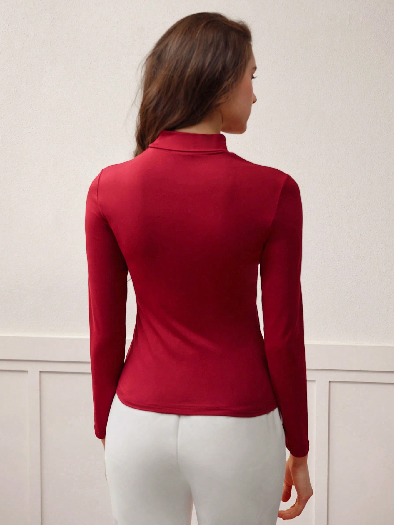 MOTF PREMIUM CAMISETA AJUSTADA DE CUELLO ALTO