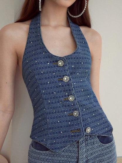 MOTF STUDIO Top de denim con escote de halter con strass