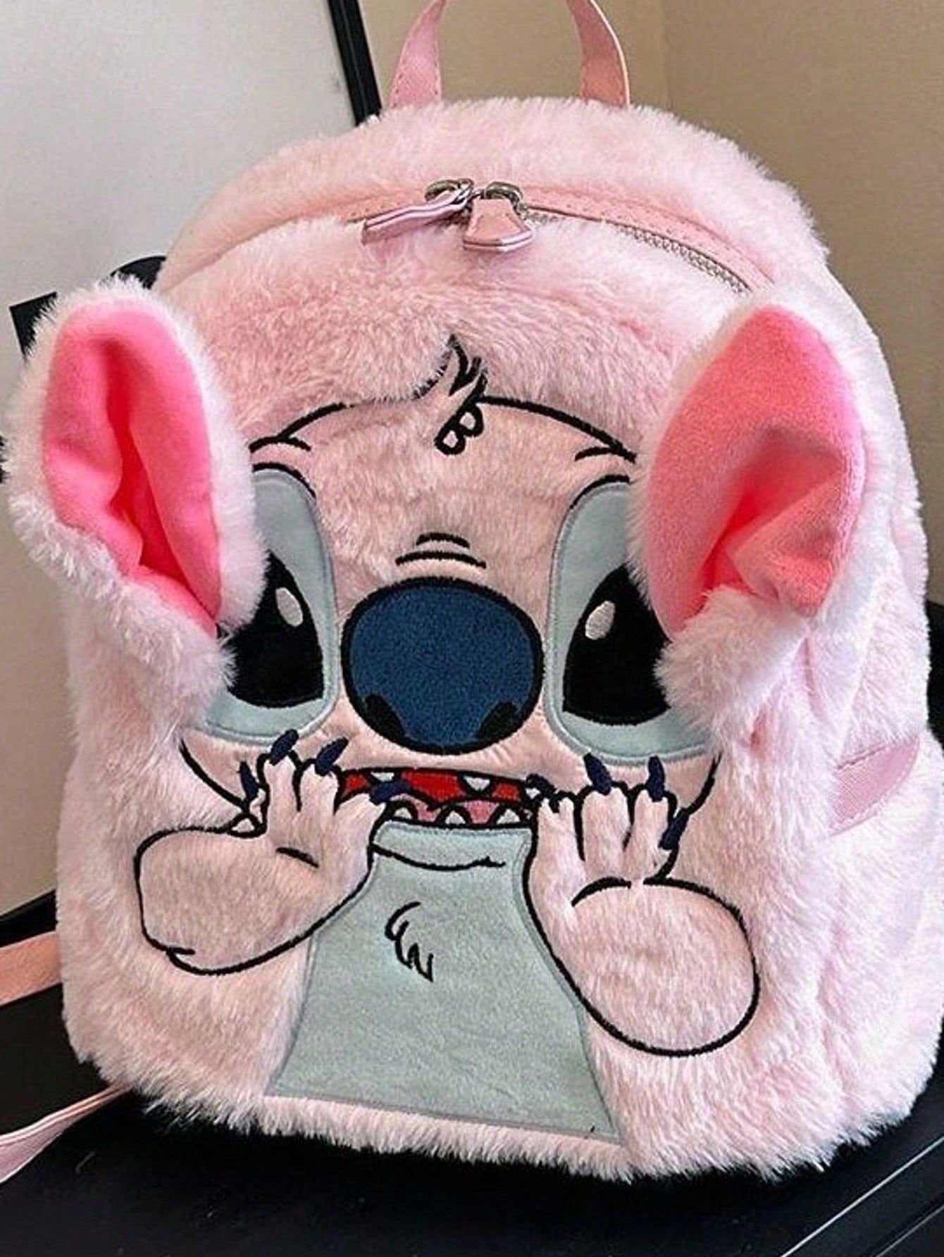 Mochila de peluche de Stitch, mochila de gran capacidad con diseño de dibujos animados adecuada para niños y niñas, diseño lindo y dulce, adecuada para regalos de cumpleaños, fiestas, Halloween, Pascua y Navidad