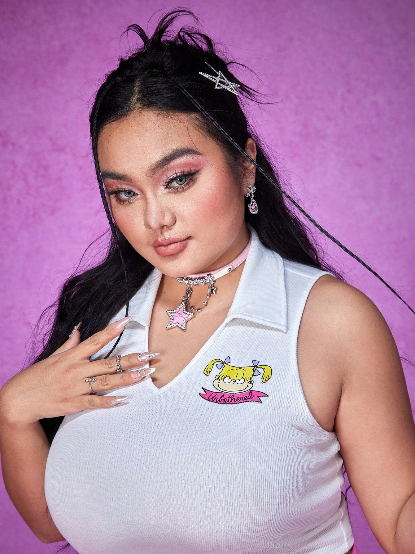 Nick 90s | SHEIN Top Corto De Cuello En V Con Figura De Dibujos Animados Y Letras Impresas