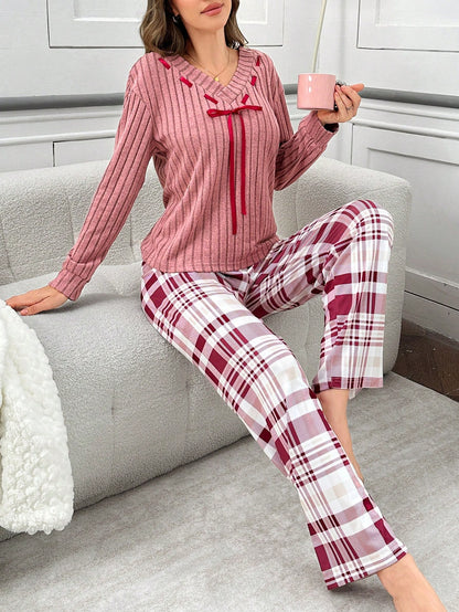2 piezas/Set de pijama con cuello en V de satén de color contrastante y pantalones a cuadros
