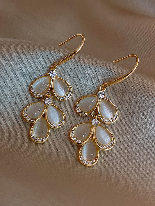 Andkiss Pendientes largos con diseño de diamante de imitación y ópalo