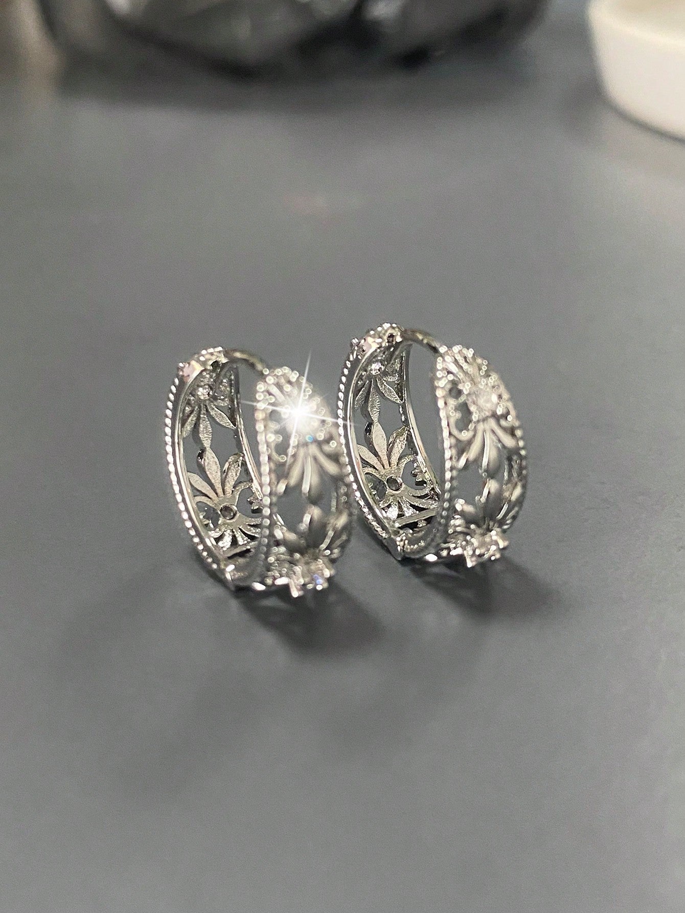 1 Par De Elegantes Aretes De Círculo Geométrico De Cobre Incrustado Con Circonia, Mejor Para Obsequiar En Una Cita