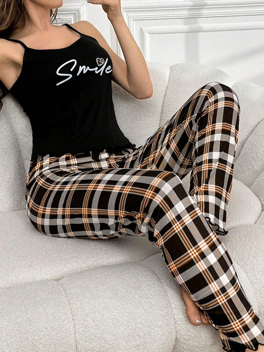 Conjunto de pijama de 2 piezas con camiseta interior con estampado de letras y pantalones a cuadros