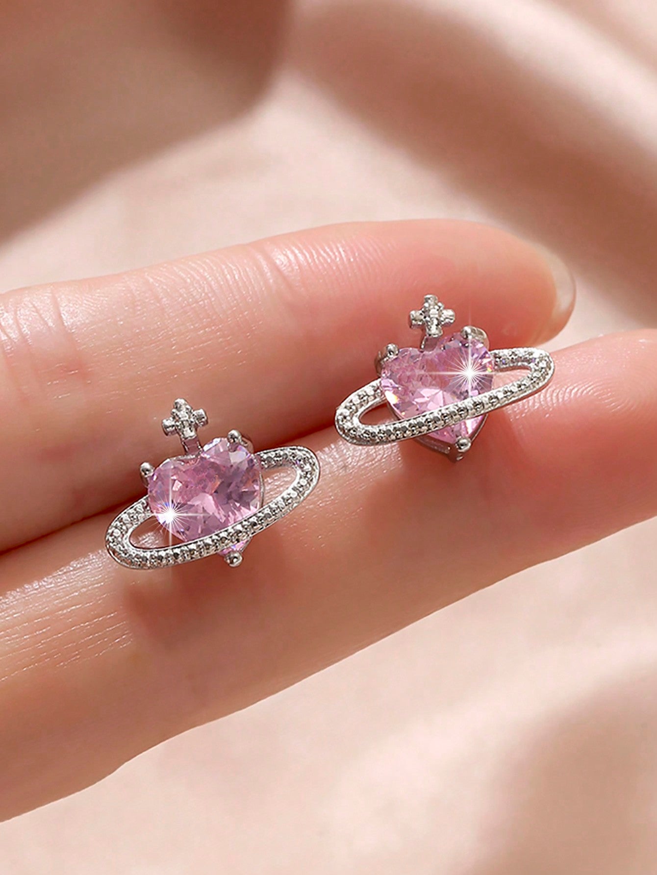 1 par Pendientes moda zirconia cúbica con corazón & con diseño de planeta para mujeres para decoración diaria
