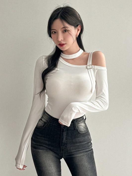 DAZY Camiseta De Manga Larga Con Cuello Asimétrico Para Mujeres
