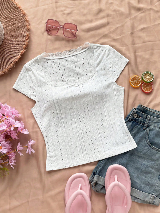 SHEIN Dreamara Camiseta de verano para vacaciones de cuello cuadrado con ribete de encaje para mujeres