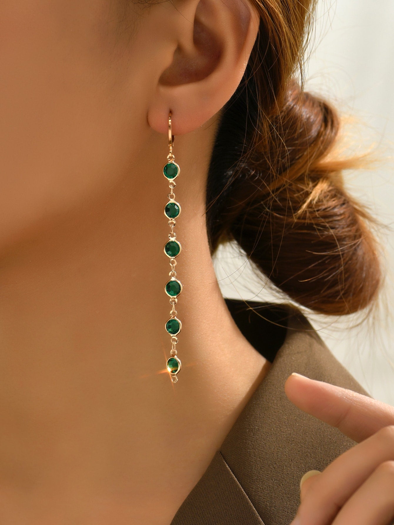 Pendientes largos con diseño de diamante de imitación