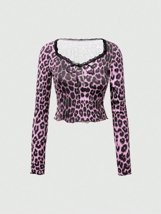 ROMWE Camiseta de manga larga de capa base con cuello en forma de corazón de cinta, parche de encaje y estampado de leopardo