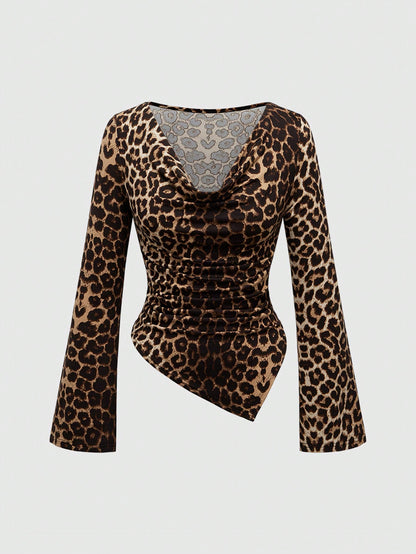 ROMWE Grunge Punk Camiseta de manga larga con diseño de cintura ceñida, cuello drapeado hueco, bajo asimétrico y estampado de leopardo de moda Y2K sexy