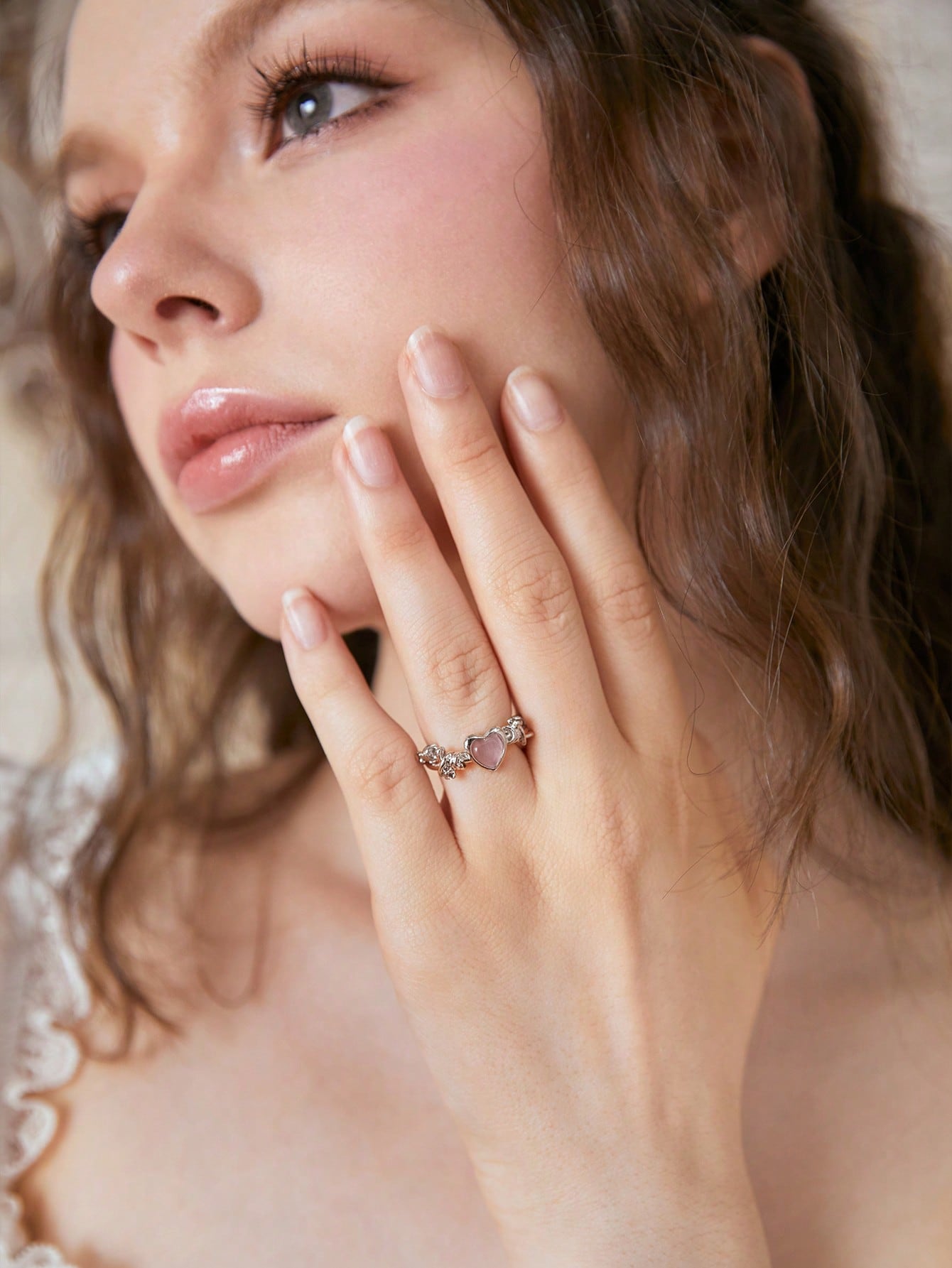 ROMWE Kawaii 1 pieza Anillo abierto moda hierro de aleación con adorno de corazón para mujeres para decoración diaria