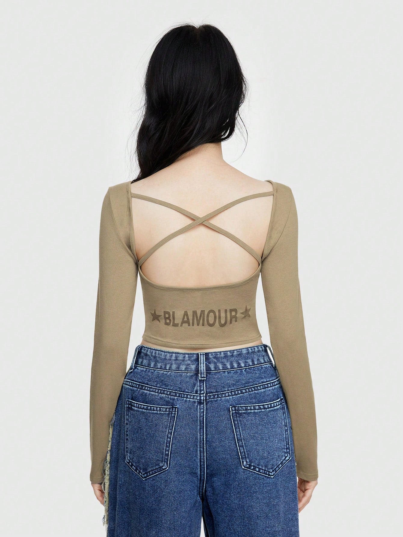 ROMWE Grunge Punk Camiseta De Impresión De Letras Con Diseño De Espalda Abierta En Estilo Al Aire Libre De Maillard