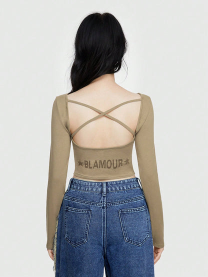 ROMWE Grunge Punk Camiseta De Impresión De Letras Con Diseño De Espalda Abierta En Estilo Al Aire Libre De Maillard