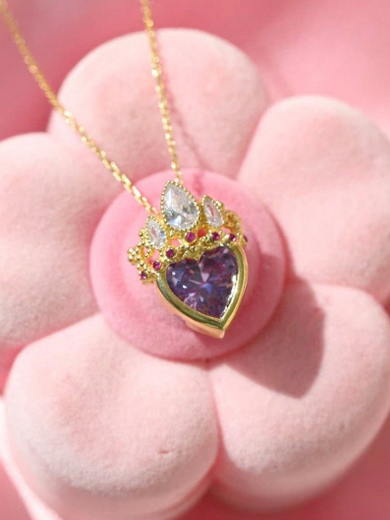 1 pieza Collar de moda para mujer con corona hueca y de diamantes incrustados, elegante y simple collar de cadena de clavícula con colgante de corazón, ideal como regalo para festivales