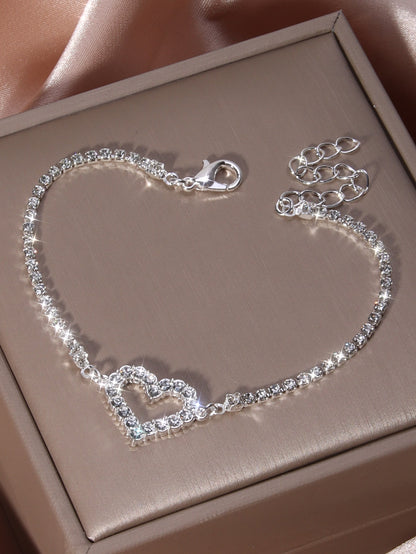 Pulsera temática del Día de San Valentín Corazón hueco lleno de diamantes de imitación brillantes Pulsera de cadena ajustable para su ser querido