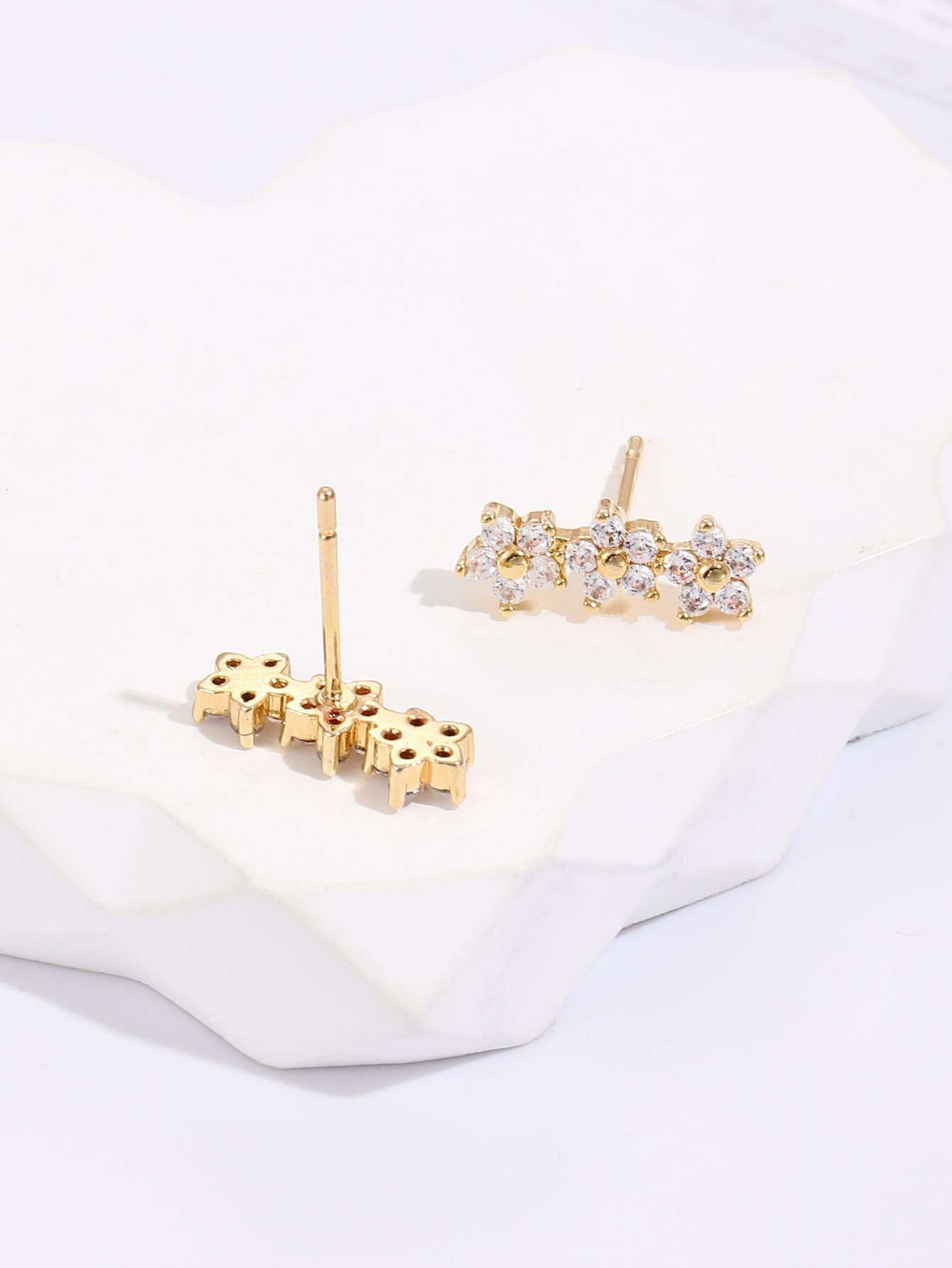 C3012 1 pieza pendientes de tachuela con diseño de flor zirconia cúbica joya de cobre