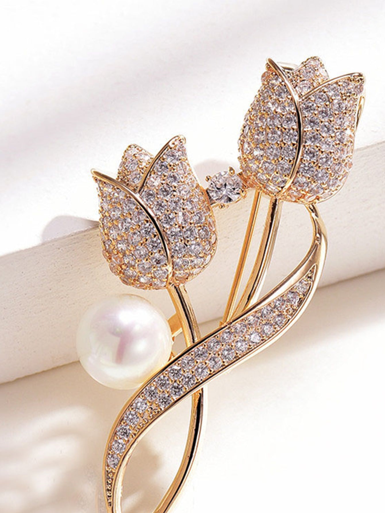 1 pieza Broche con diamante de imitación tulipán flor Broche anti reflejante Traje Broche cuello Alfiler Bisutería