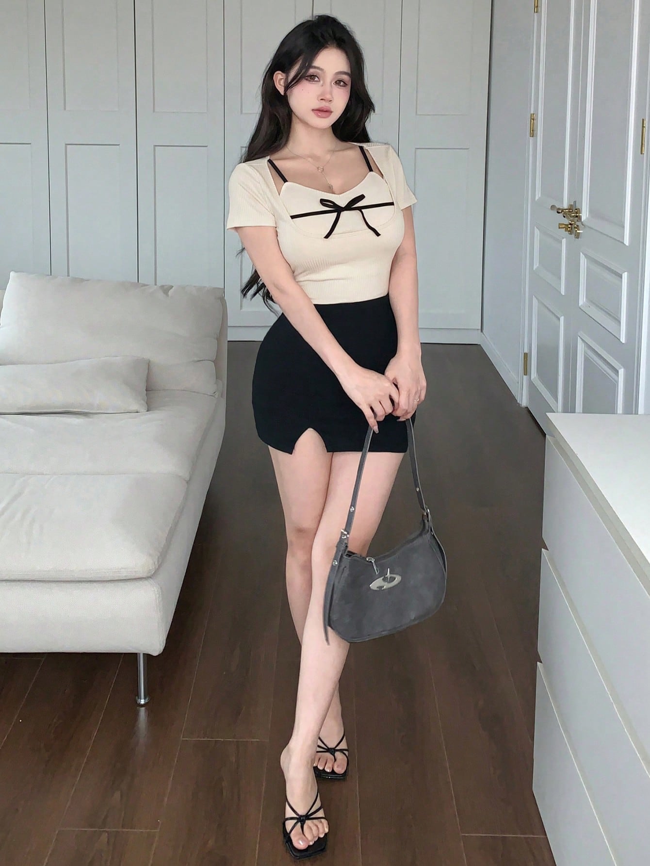 DAZY Camiseta de verano de manga corta para mujer con decoración de moño y diseño de empalme 2 en 1