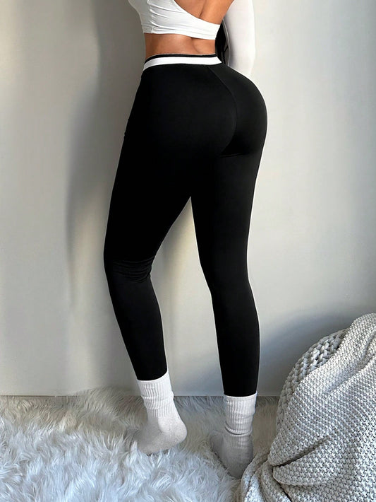 SHEIN SXY Licras de mujer de contraste de color blanco y negro con diseño de patchwork, corte casual con cintura en V profunda