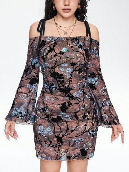 ROMWE Fairycore Vestido de malla con hombros descubiertos y mangas con volantes con diseño floral