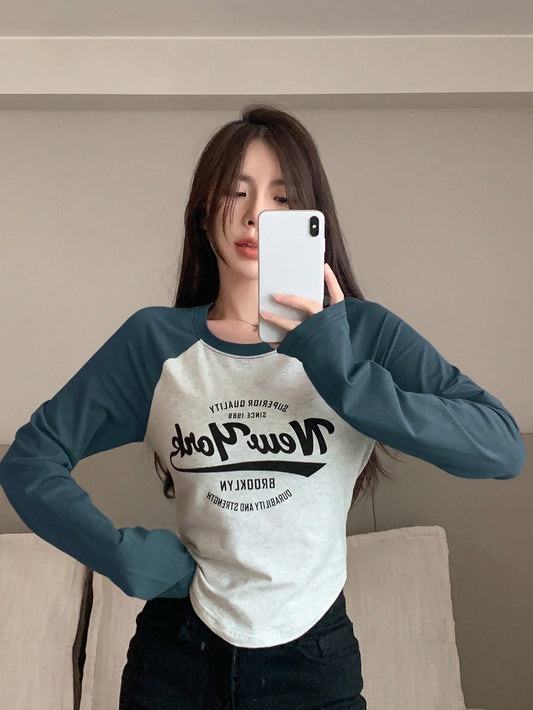 DAZY Camiseta Con Mangas Raglán En Contraste Y Letras Impresas