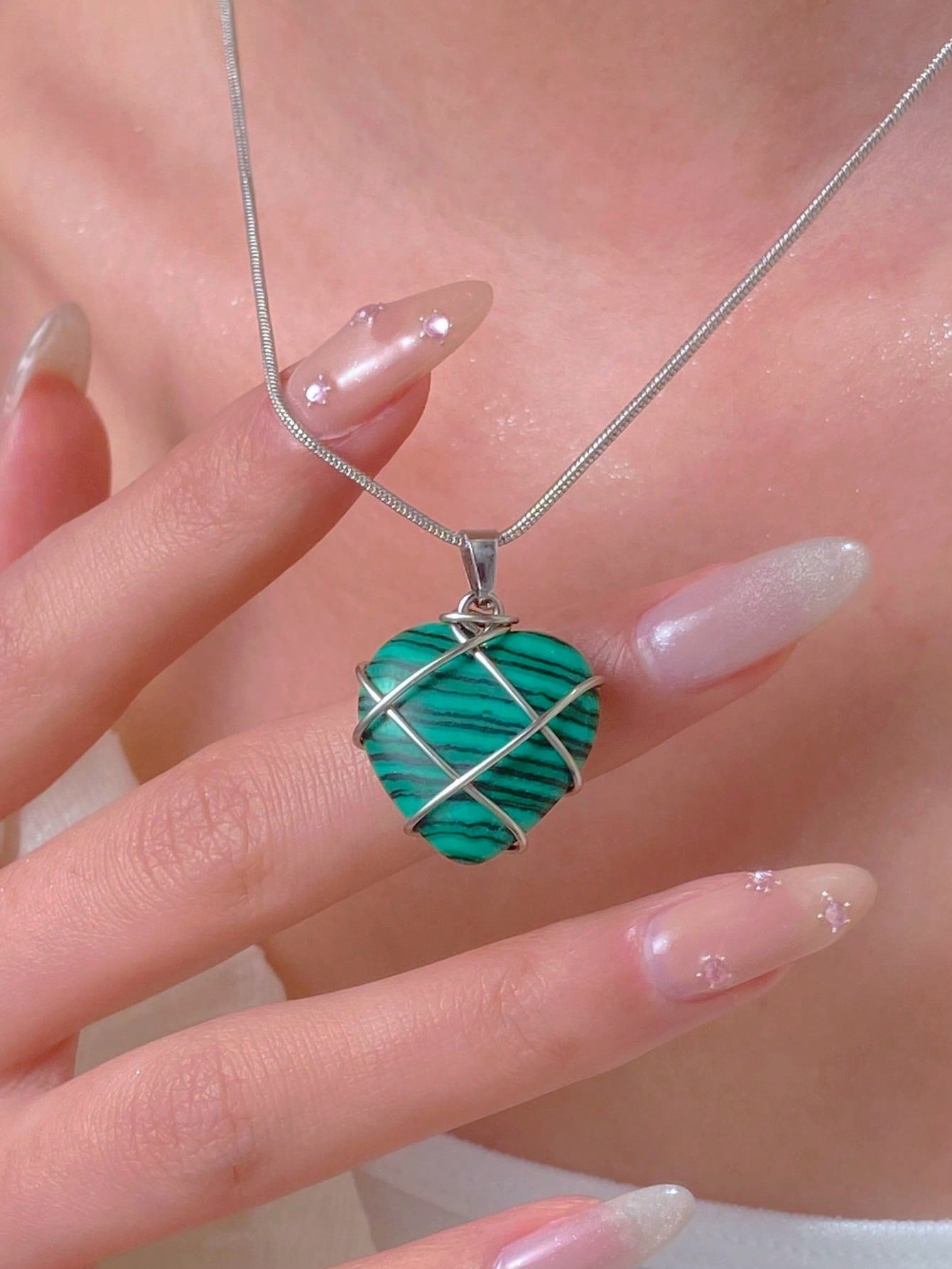 1 pieza Collar de clavícula con diseño envolvente en forma de corazón de cristal y cuarzo rosa, joyería única pero elegante para San Valentín